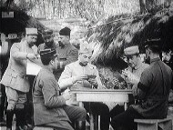 1915 : soldats jouant aux cartes